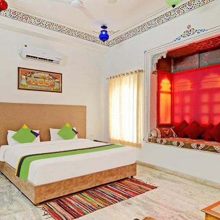 Отель Treebo Khakhri Haveli Удайпур Экстерьер фото