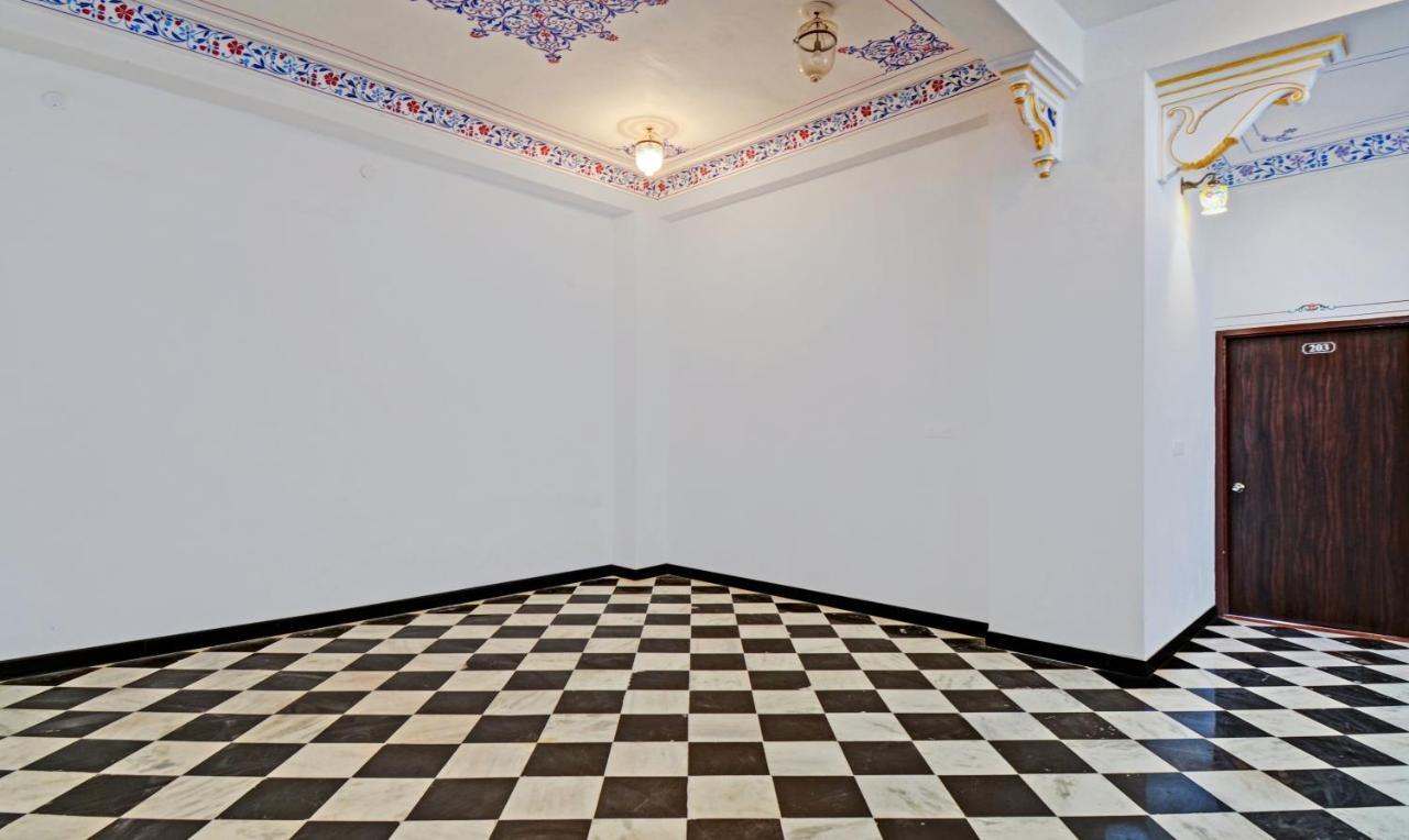 Отель Treebo Khakhri Haveli Удайпур Экстерьер фото